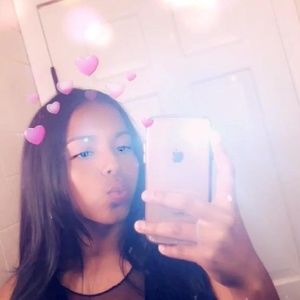 Meet your Posher, Rubi